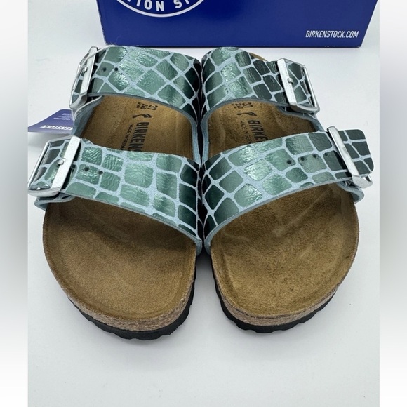 New Birkenstock Arizona Women’s Gator Gleam Two Strap Comfort Sandal Size 37 6 - Picture 4 of 8